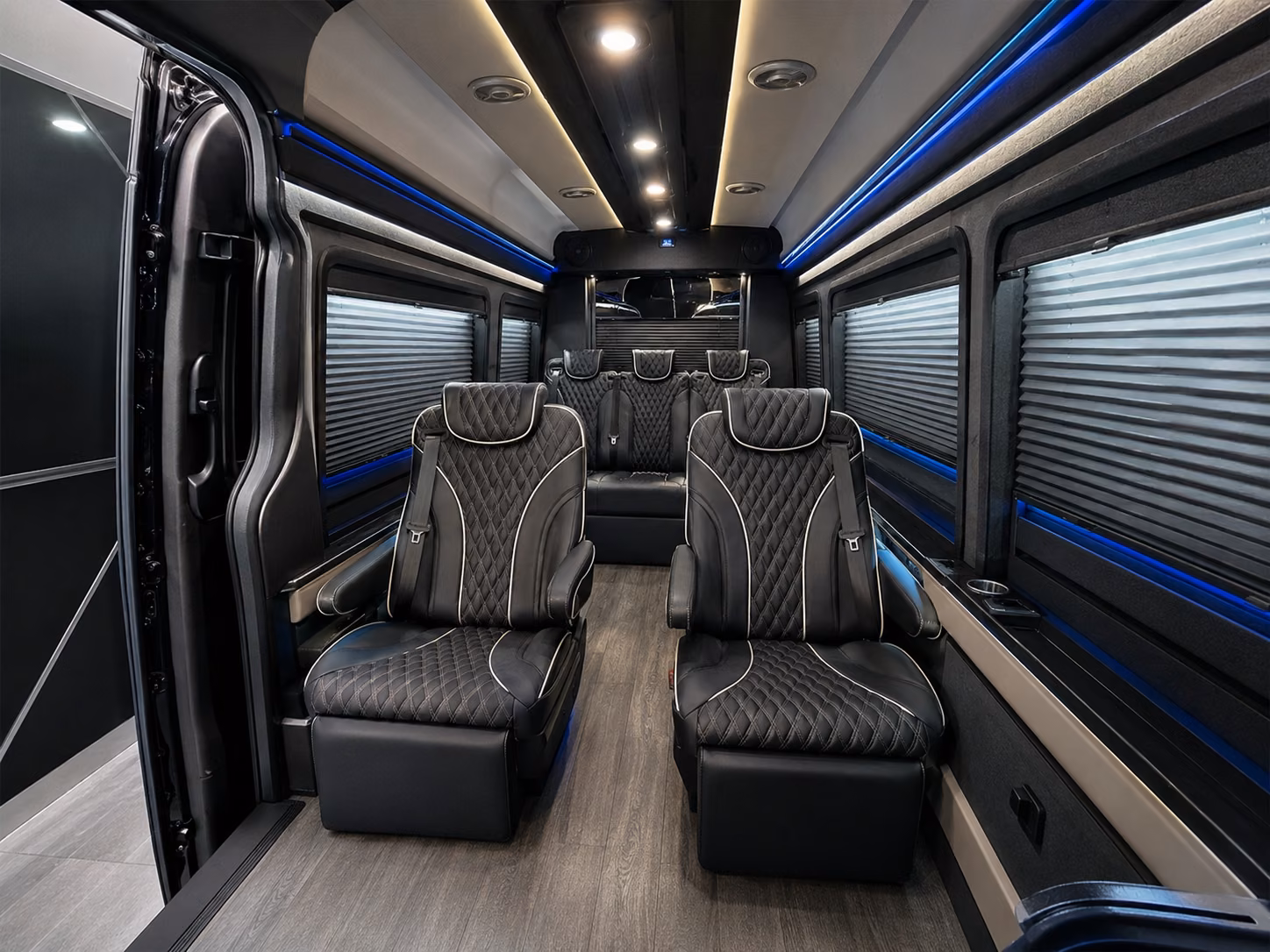group airport shuttles for oil field groups and energy industry teams