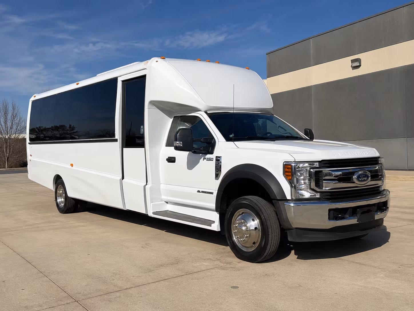 sports team and tournament buses for san angelo groups